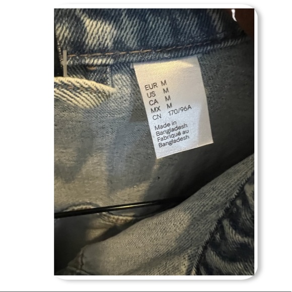 Brand new never worn oversized denim jacket - Picture 2 of 2